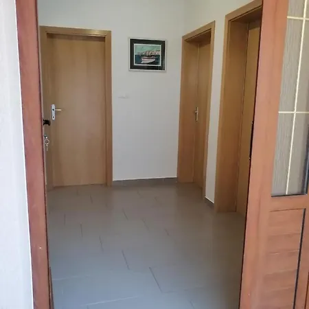 Ena