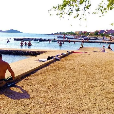 Ena Turanj