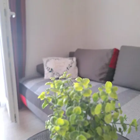 Apartament Ena Turanj