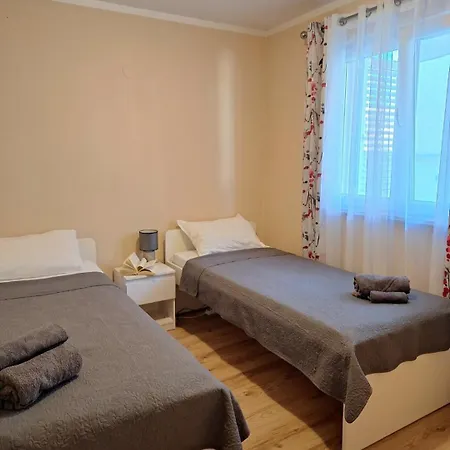 Ena Apartmán